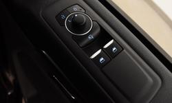 Ford TOURNEO CUSTOM Photo 19