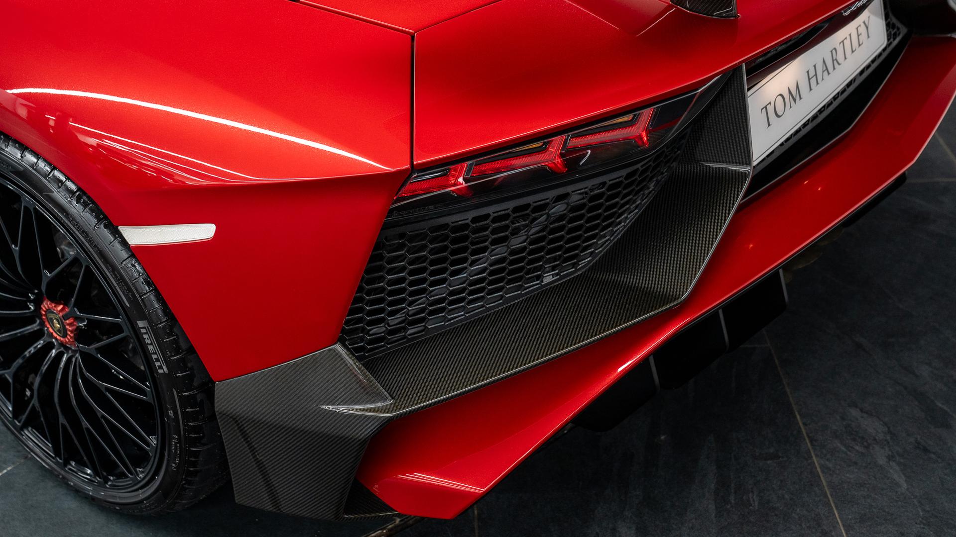 LAMBORGHINI Aventador Photo 2ac77dc6-5a9c-41c8-8d68-0d56bcb229d1.jpg
