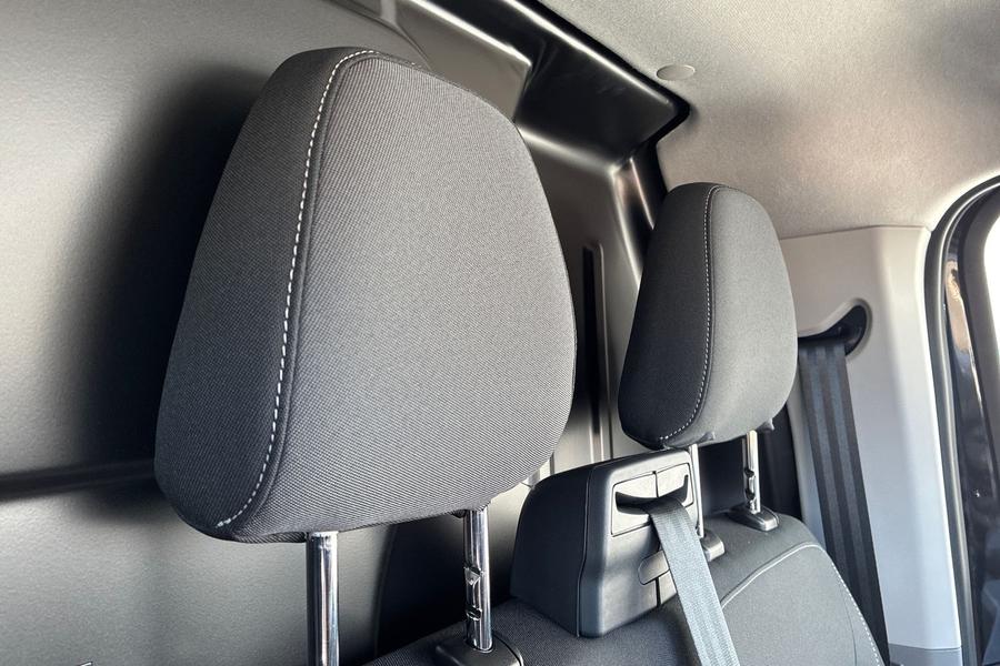 Ford TRANSIT CUSTOM Photo 2ad11be3-fe3f-469f-b5c5-6bd617789b09.jpg