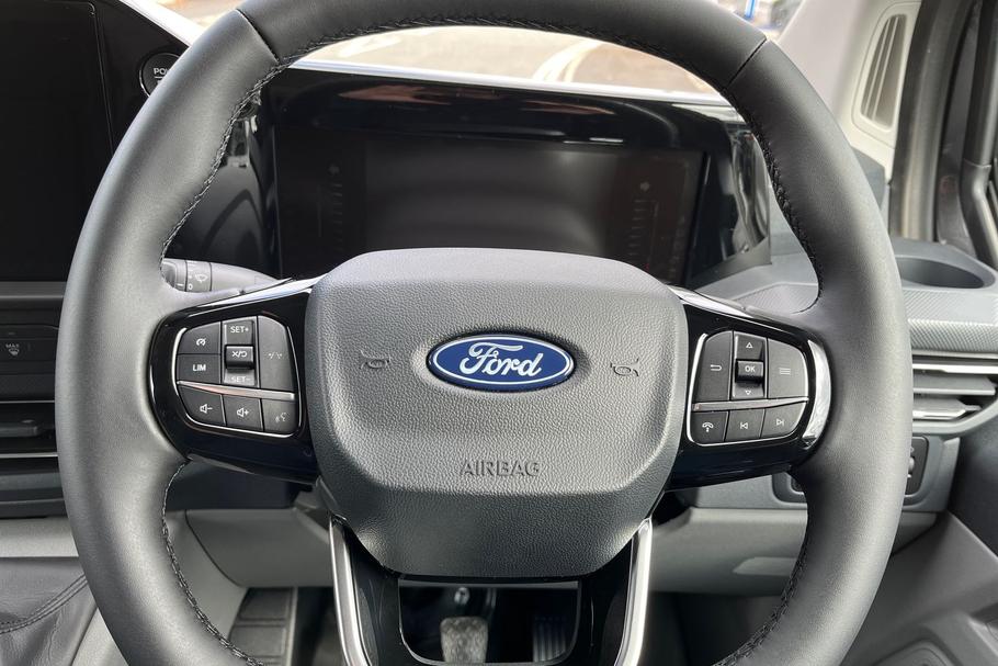 Used Ford TRANSIT CUSTOM NEWCUSTOM4 16