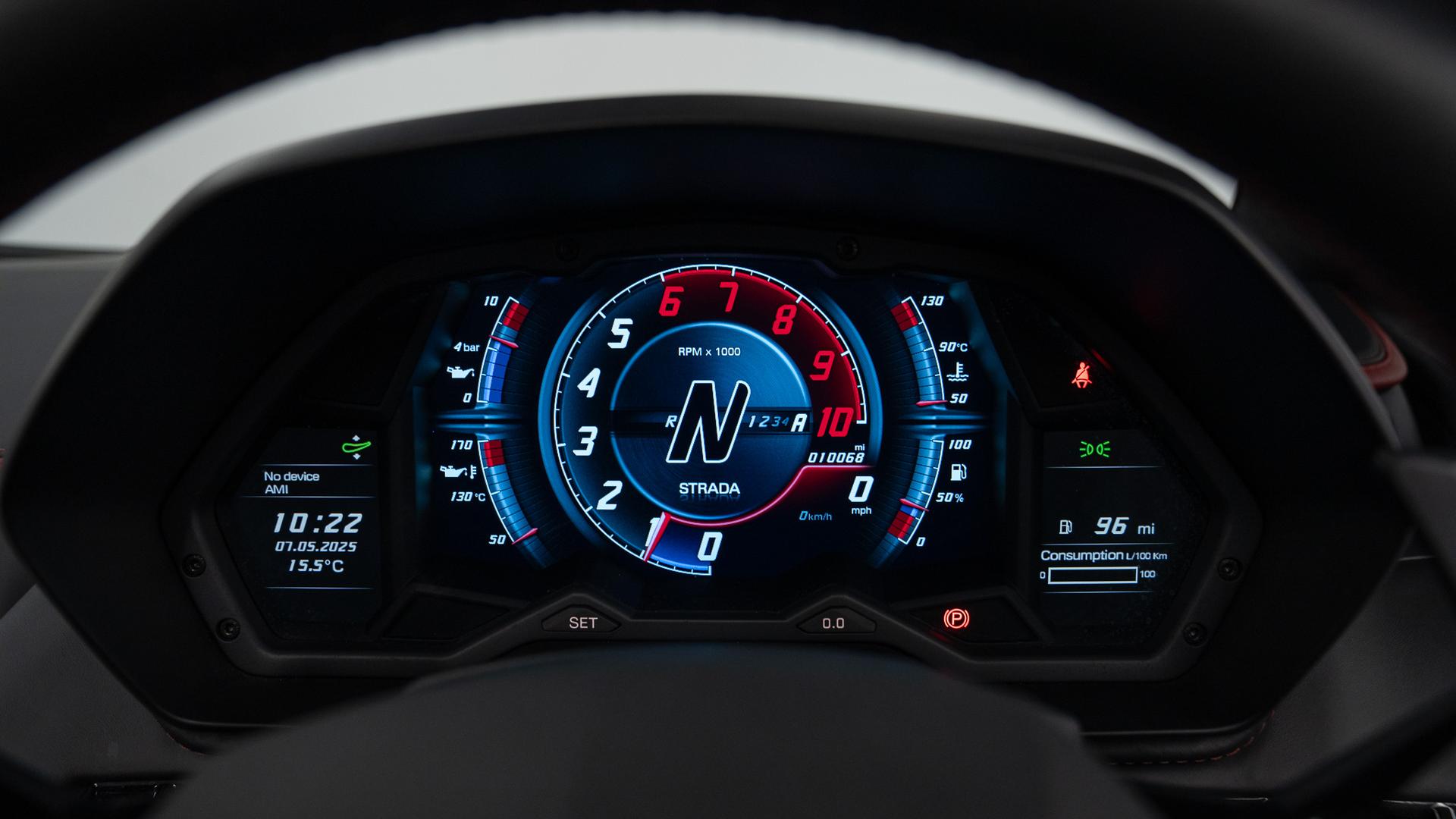 LAMBORGHINI Aventador Photo 2ad66dab-e53b-4e2a-99e3-e4089b3fe02b.jpg