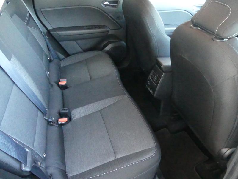 Renault Captur Photo 2ad7c2b6-1464-4bd8-a053-de607da4ac7d.jpg
