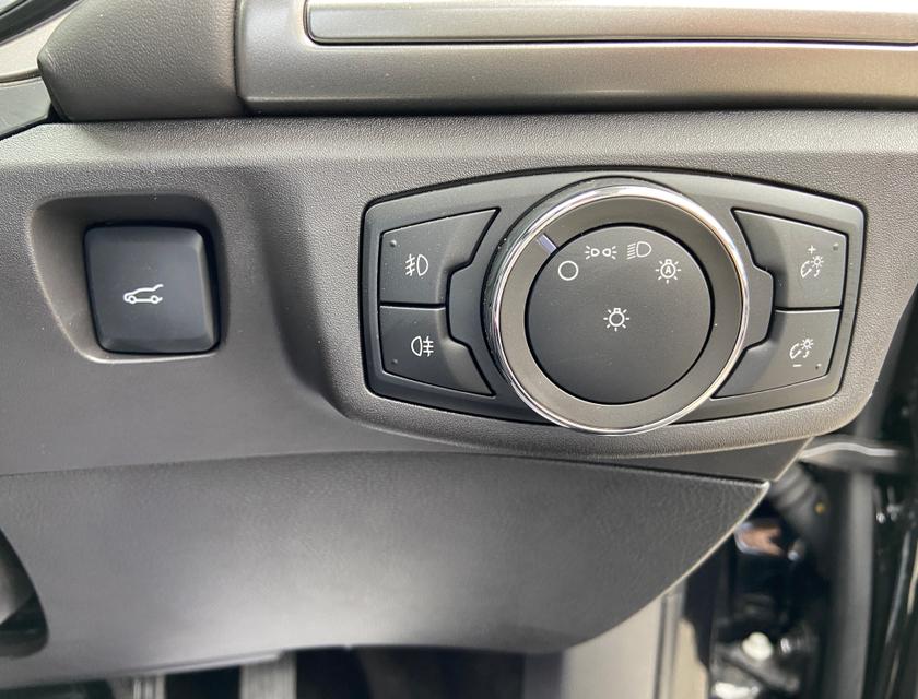 Ford Mondeo Photo 2aef8e01-8289-429e-b13b-233f674eacd4.jpg