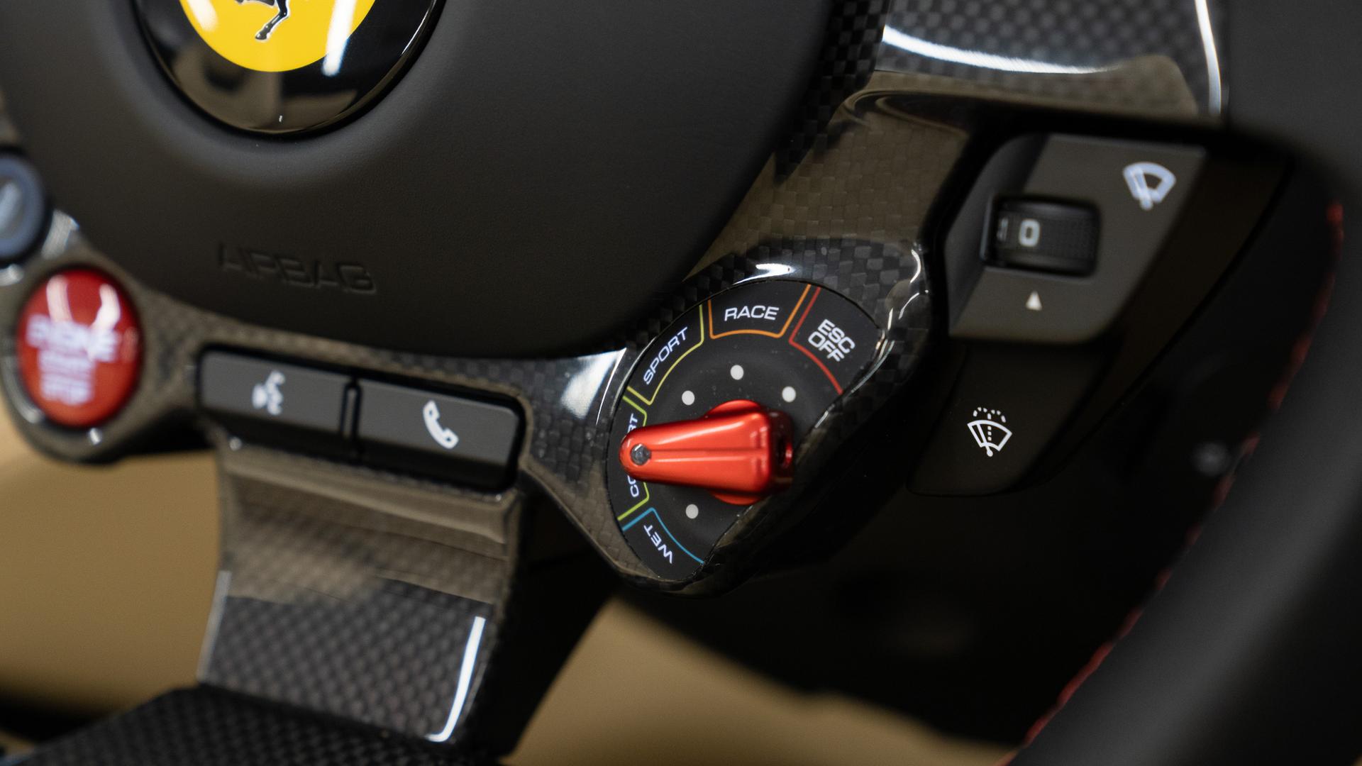 Ferrari Portofino Photo 2af30a50-af69-4dc1-bc29-809354a1af9f.jpg