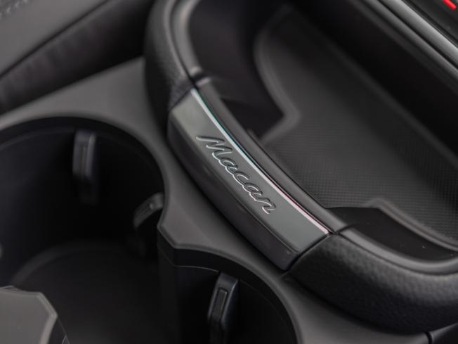 PORSCHE Macan Photo 27