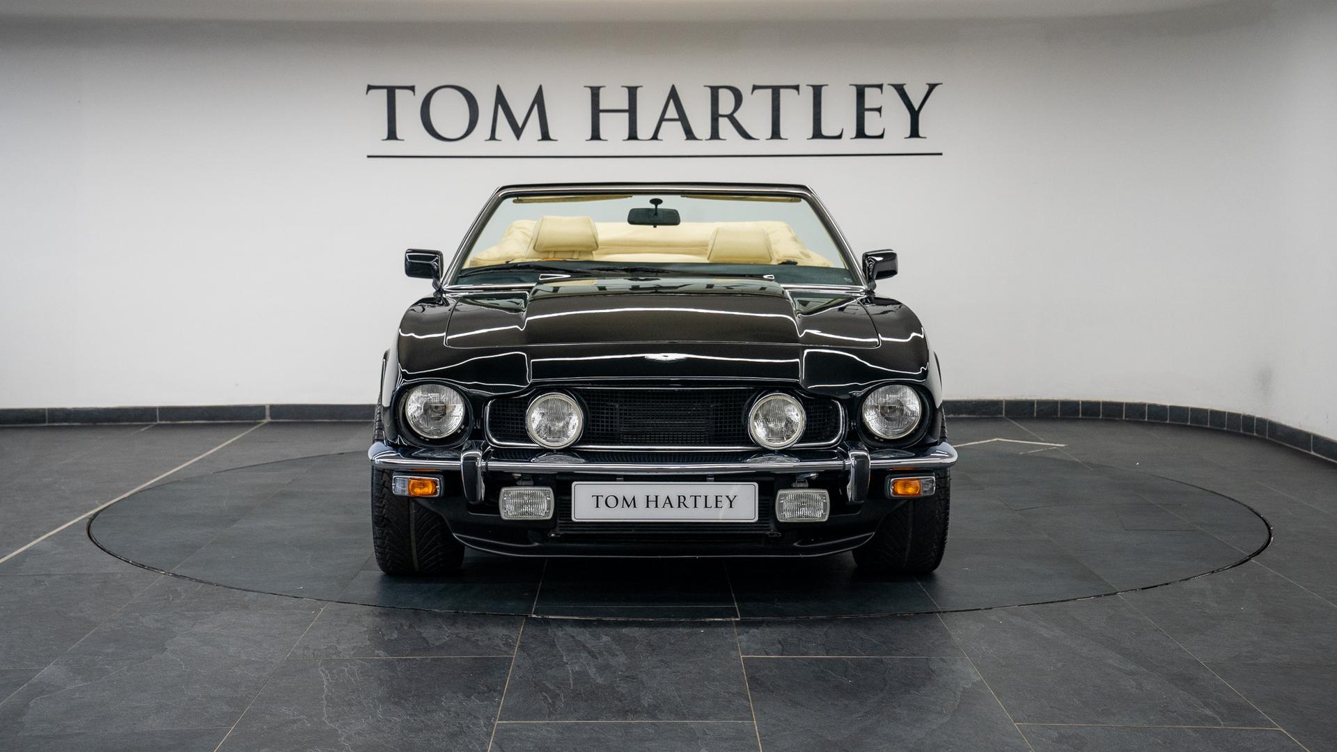 Aston Martin V8 Photo 2b2ae469-faad-4e42-919b-c11c54ab4d71.jpg