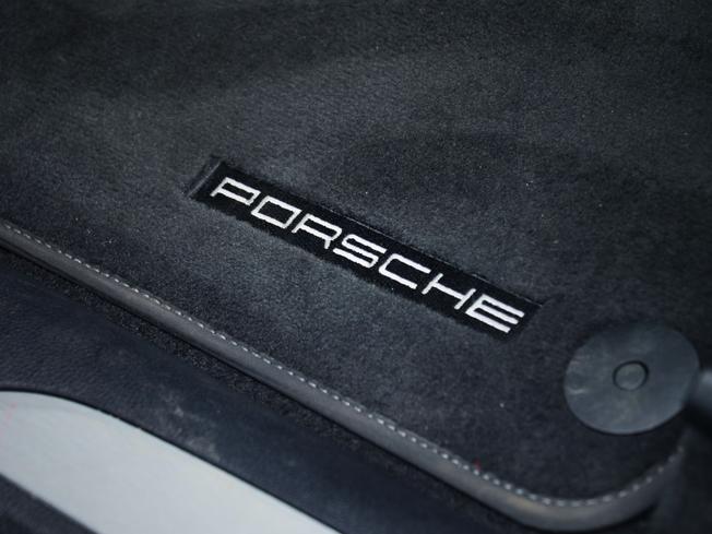 PORSCHE Macan Photo 25