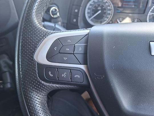 Iveco S-WAY 530hp Photo