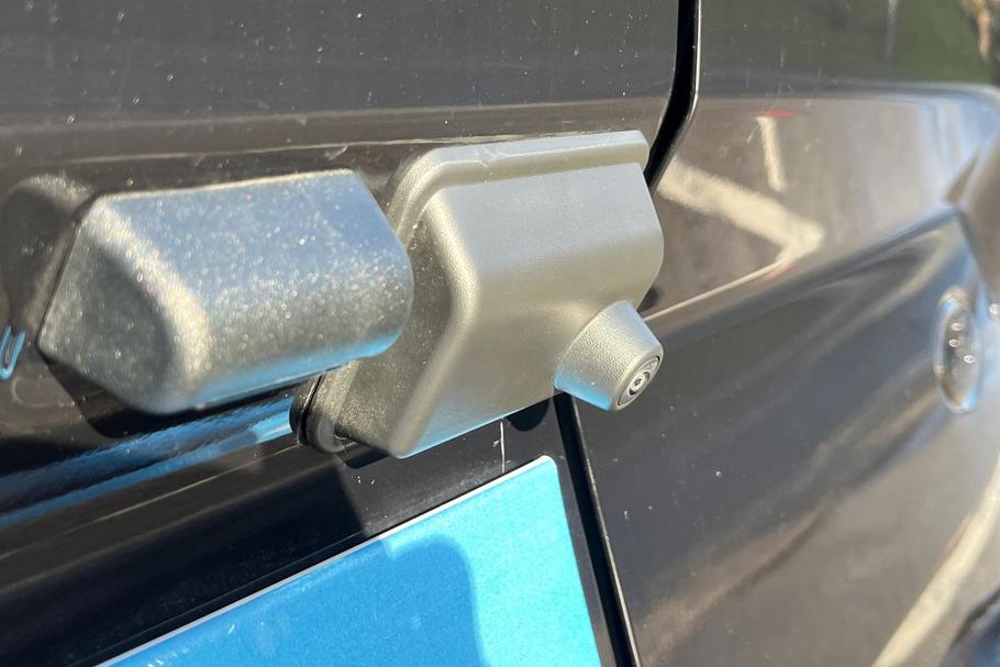 Used Ford TRANSIT CUSTOM PREDATORPHEV01 16