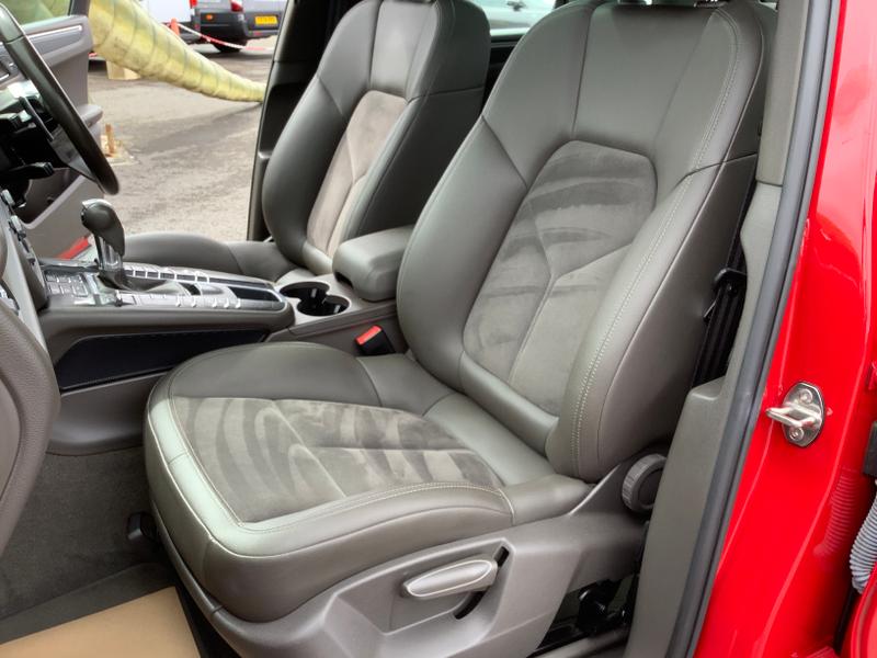 2021 21 PORSCHE MACAN
