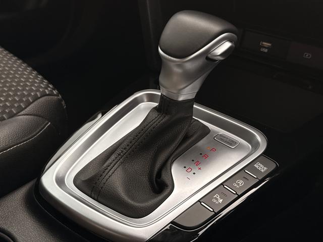 Kia Ceed Photo 2b51602d-b38a-4a4c-9d94-af1fc6a894ec.jpg