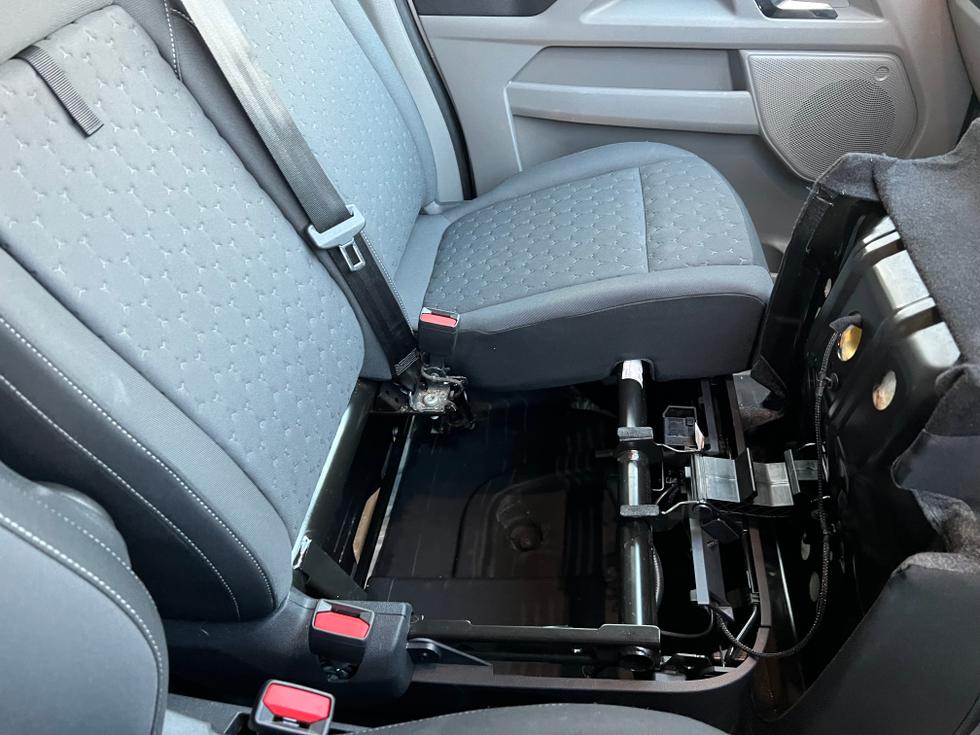 Ford Transit Custom Photo 2b74b960-18db-43f3-84c0-4b490d9ddb5a.jpeg