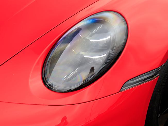 PORSCHE 911 Photo 9