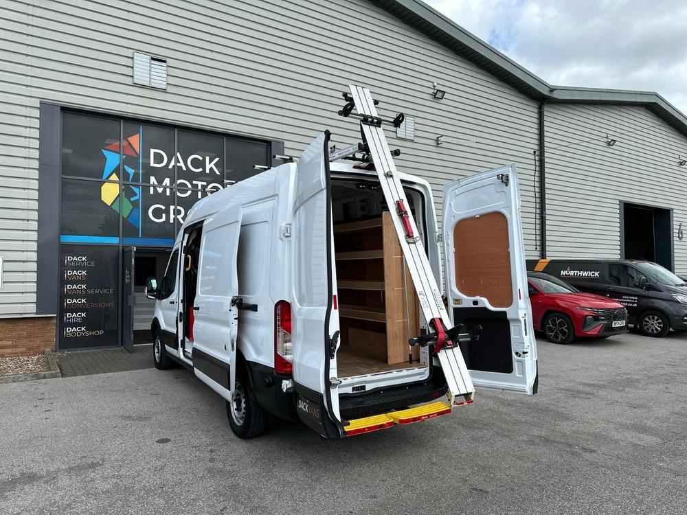 Ford Transit Photo 2b9fa423-9547-4beb-a835-9f222d3b7333.jpg