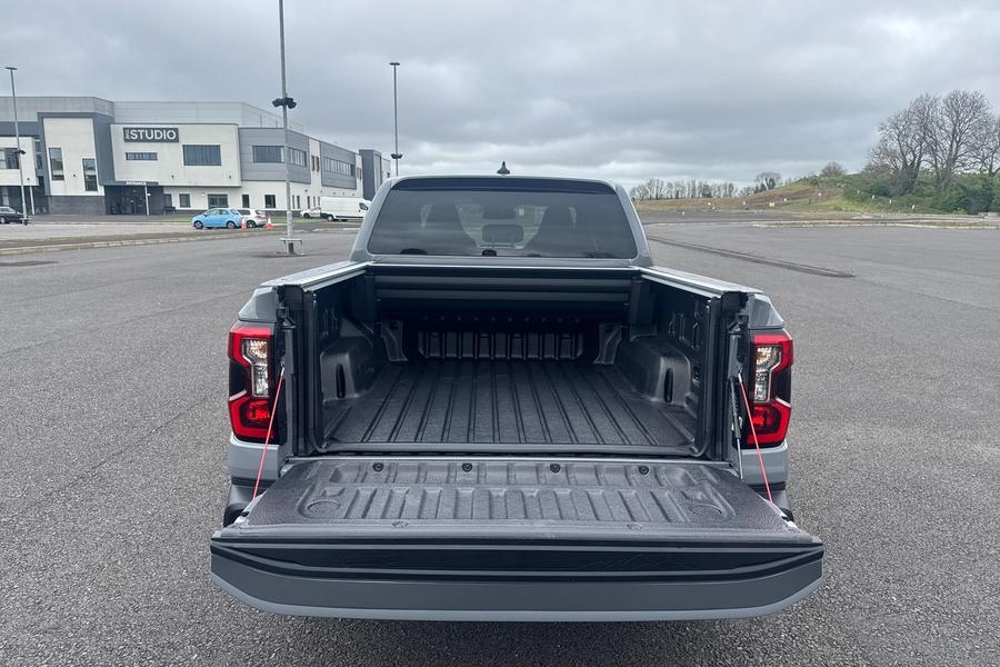 Ford RANGER Photo 2ba022a3-8e09-4b87-85bf-51dfcdc5f09c.jpg