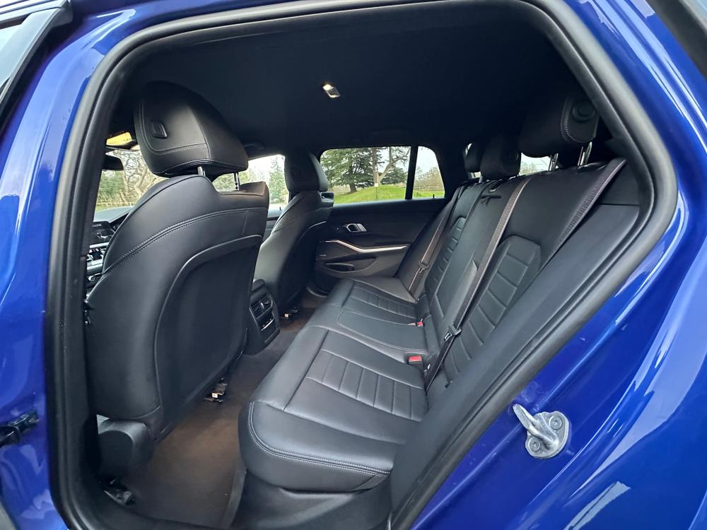 Used BMW 3 Series LV70CNE 24