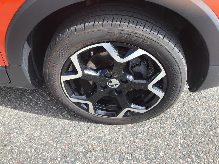 Vauxhall Crossland Photo 2bc6eae8-61b1-4f2a-9c57-544305404e81.jpg