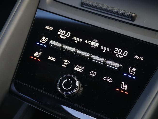 PORSCHE Macan Photo 35