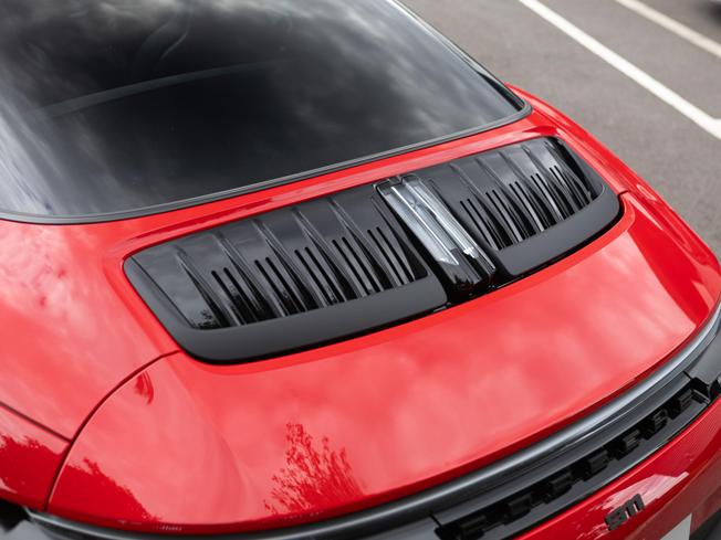 PORSCHE 911 Photo 38