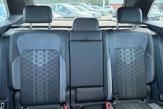 VOLKSWAGEN Tiguan Photo 35