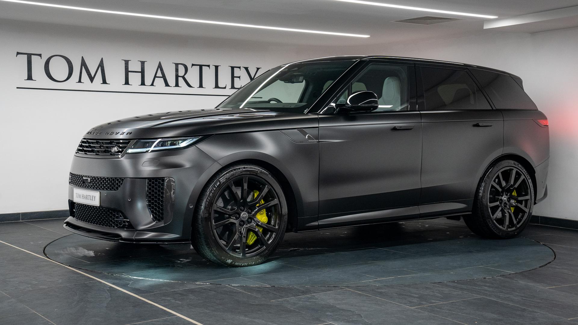 Land Rover Range Rover Sport Photo 2be8f117-2ba9-4add-b93a-6c64a2e38354.jpg