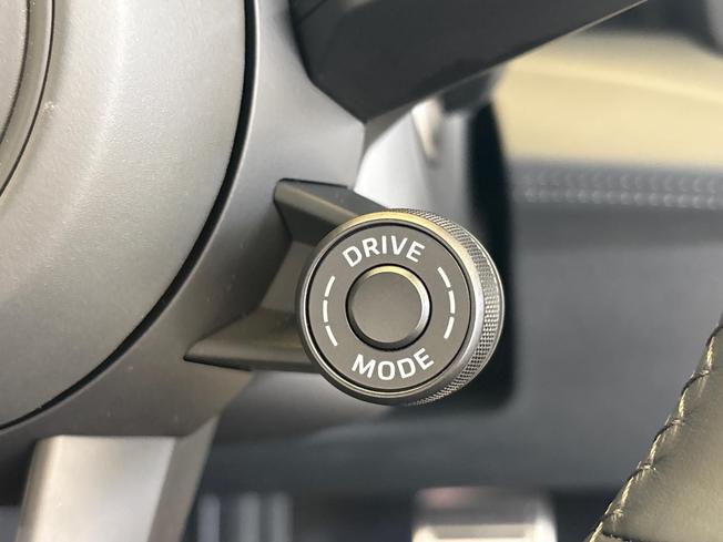 Porsche Cayenne Electric Photo 34