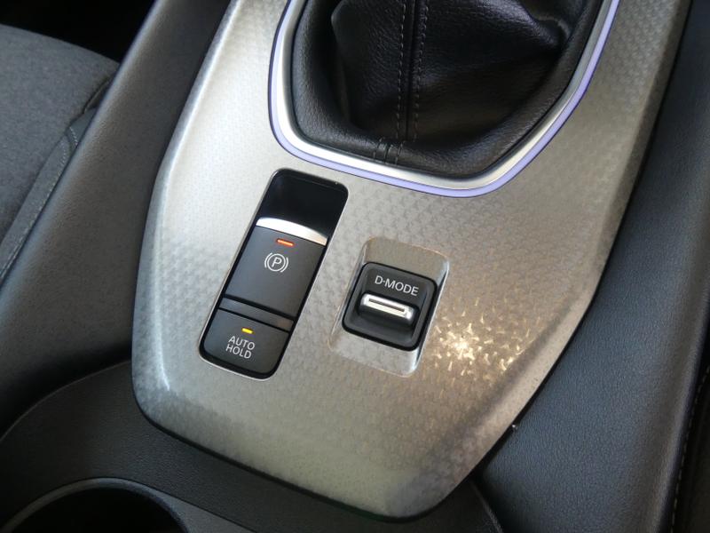 Nissan Qashqai Photo 2bfb1898-54de-4c52-b374-2636f12bf004.jpg