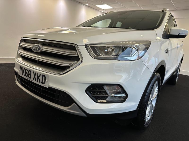 Ford Kuga Photo 2bfdfbc8-6989-44d1-87ec-2e20c2f48940.jpg