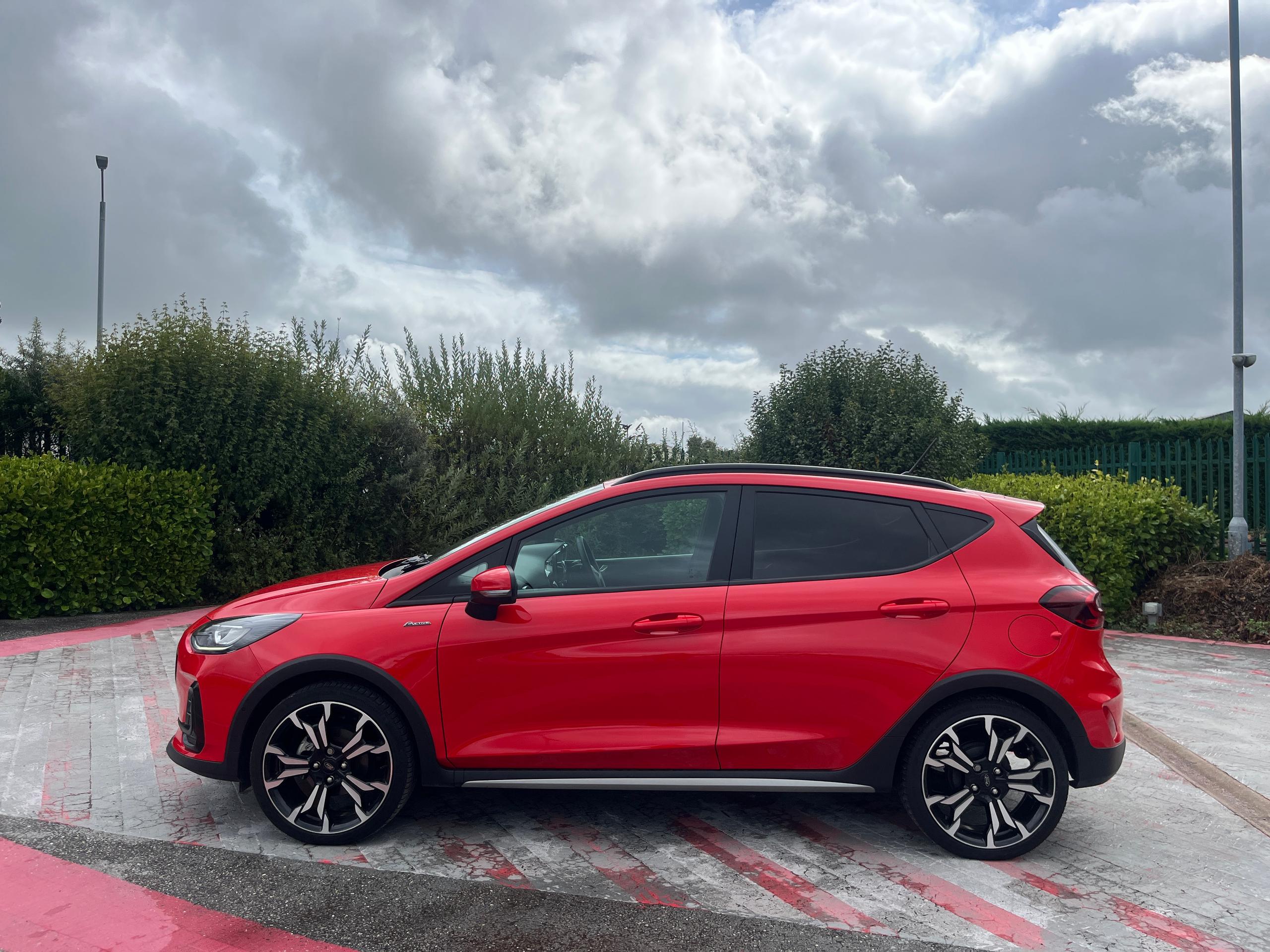 Ford Fiesta Photo 8