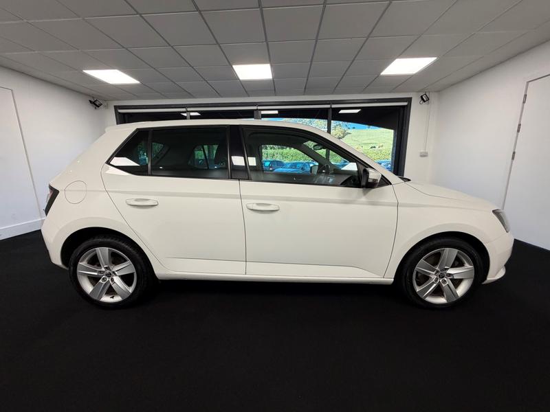 Skoda Fabia Photo 2c175e67-cb8c-46a3-a6a1-b598cb55768a.jpg
