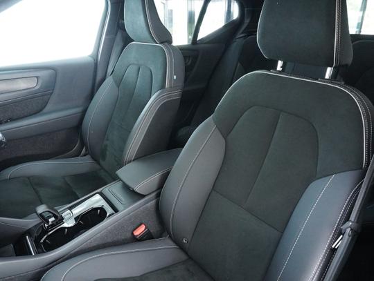 Volvo XC40 Photo 2c1dd18b-967b-4f64-9ca9-0241608e9abb.jpg