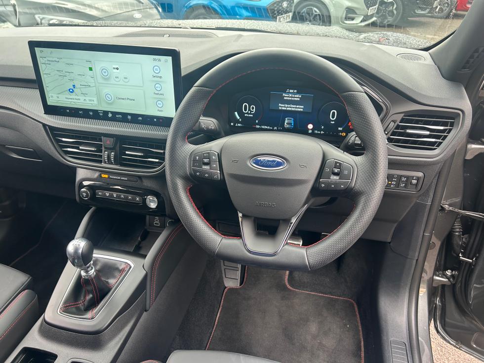 Ford Kuga Photo 2c326fb6-3d84-44ec-8c68-a9233396138f.jpeg