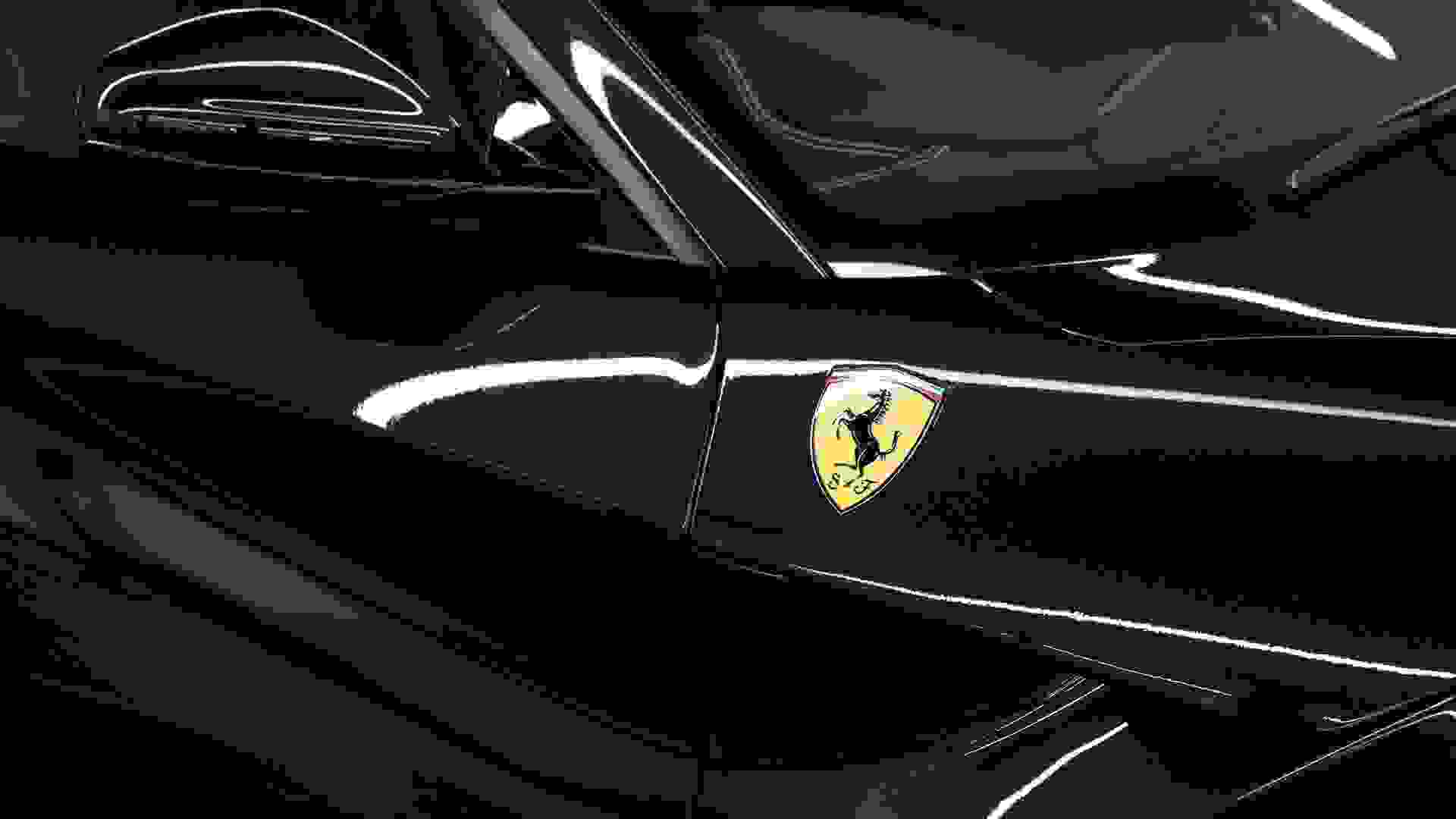 Ferrari F12 Photo 2c3541aa-373a-405c-a7d0-1b4914784390.jpg
