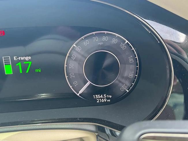 BENTLEY Flying Spur Photo 15