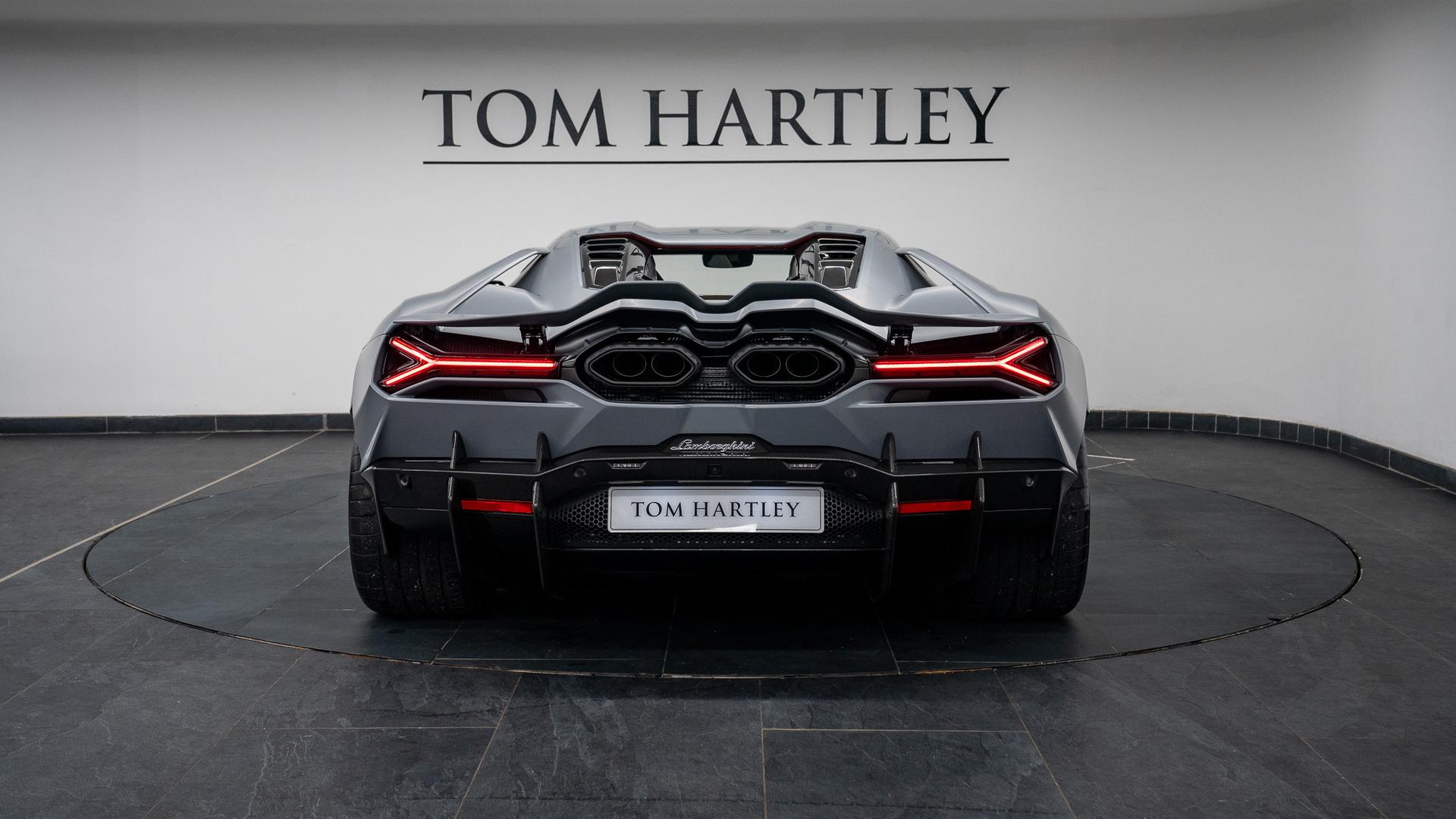 LAMBORGHINI Revuelto Photo 2c4bc065-5644-46b6-9df8-65af1ba2ee58.jpg