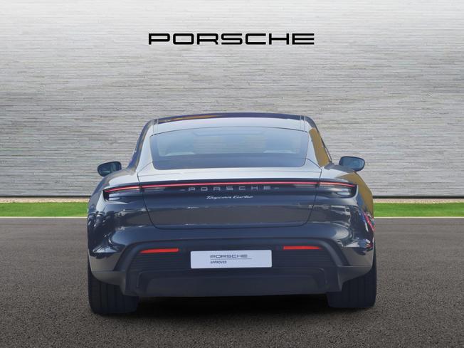 PORSCHE Taycan Photo 6