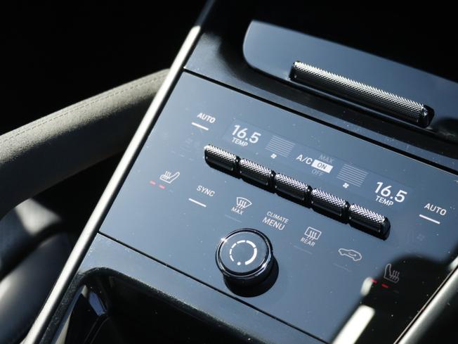 PORSCHE Cayenne Photo 34