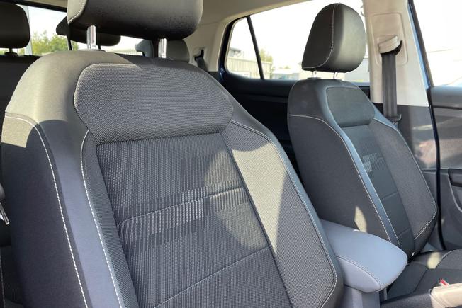 VOLKSWAGEN T-Cross Photo 28