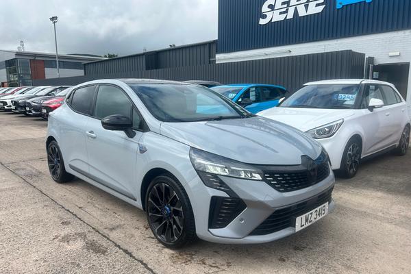 Used 2024 Renault CLIO 1.6 E-TECH full hybrid 145 Esprit Alpine 5dr Auto Grey at SERE Motors