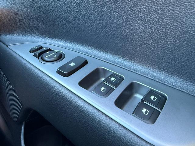 Kia Stonic Photo 2c8e2949-804d-4dbf-82ae-274539411ff2.jpg