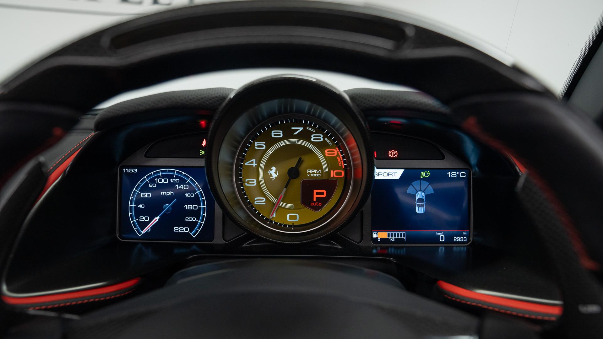 Ferrari 812 Photo 2c967e18-ab7b-418e-9bf3-d50277c6a60b.jpg