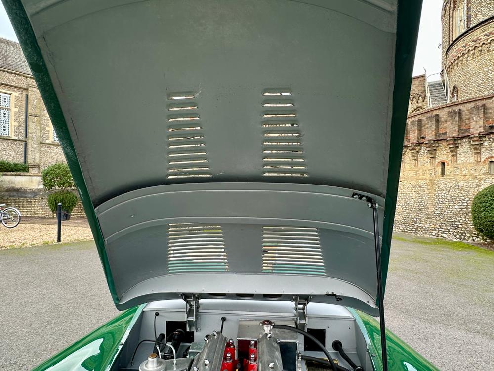 Used Jaguar XK120 1JYU 31
