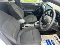 Ford Focus Photo 15