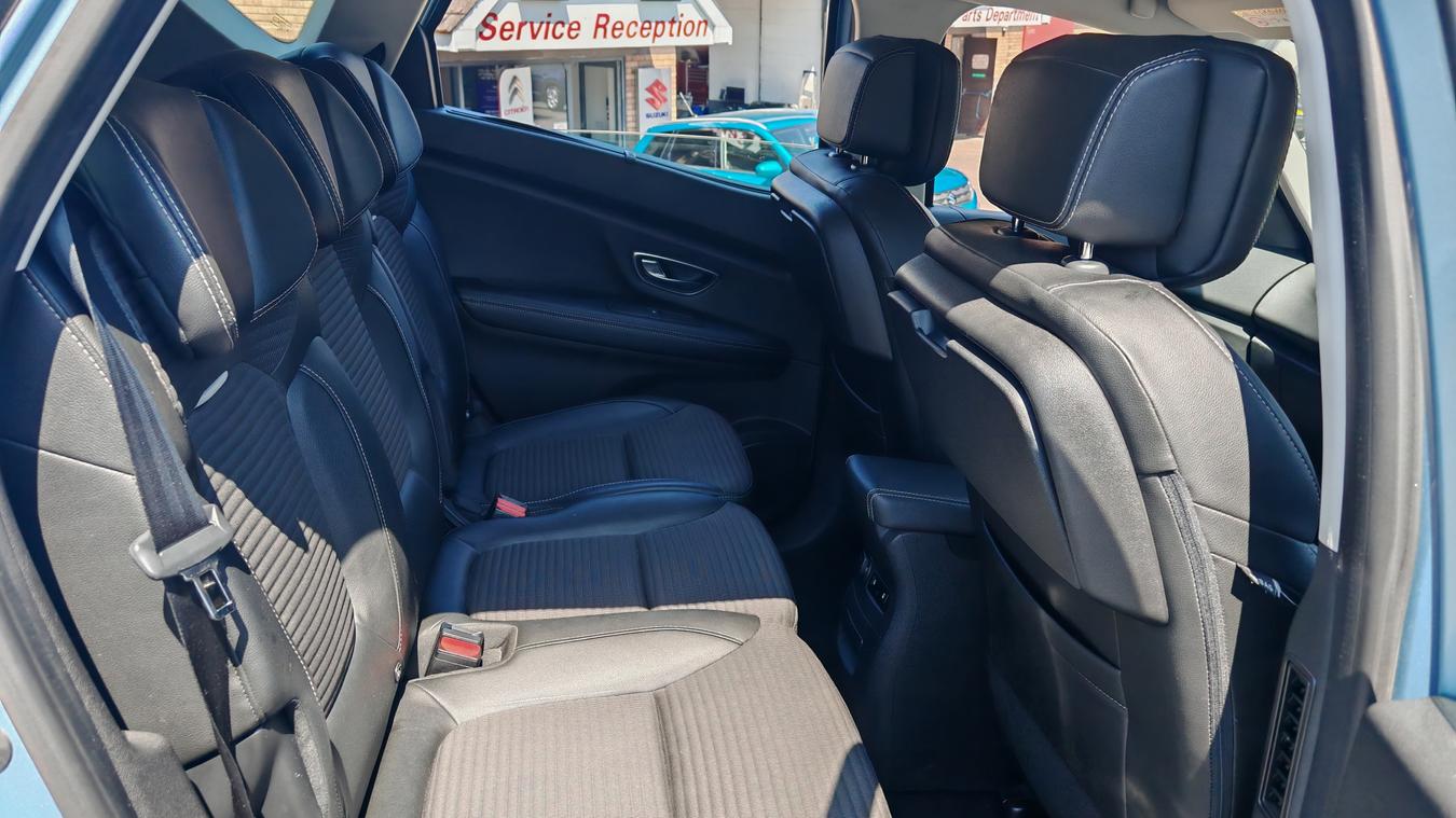 Used Renault Scenic WT66EHH 14