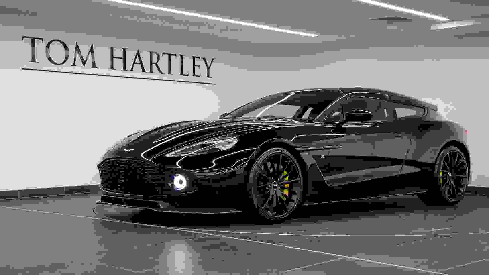 Aston Martin Vanquish Photo 2cc0ab94-867b-48e8-a0a5-4dcf2488e2c8.jpg