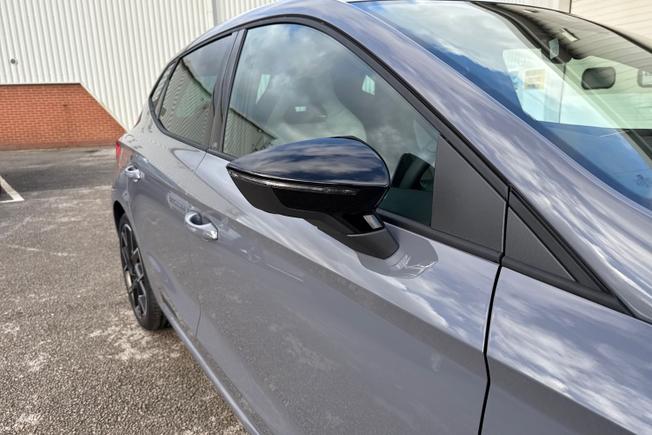 SEAT Ibiza Photo 20