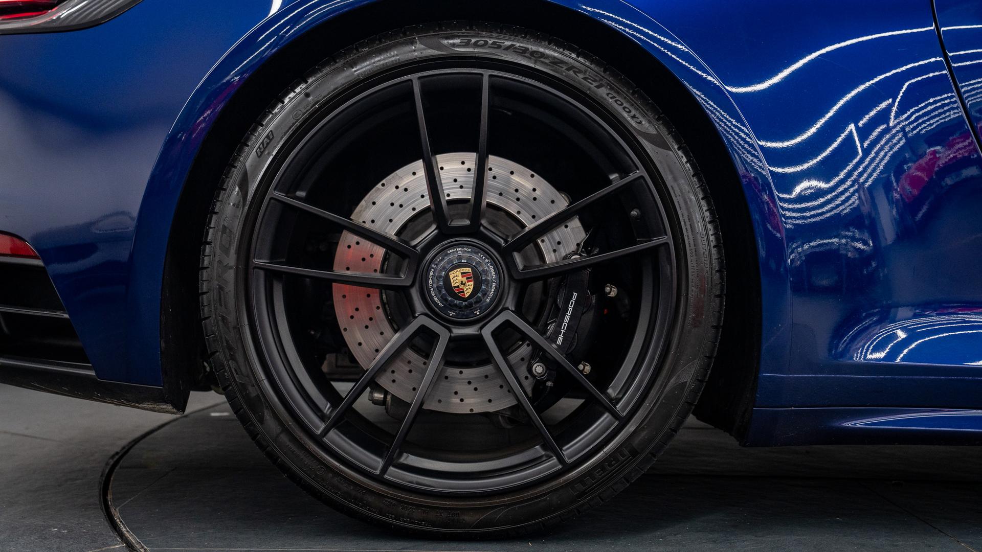 Porsche 911 Photo 2ce3904f-578e-463c-bfd9-2bb3da93af79.jpg