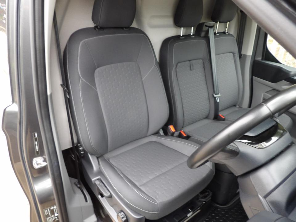 Used Ford Transit Custom YM73UHP 17
