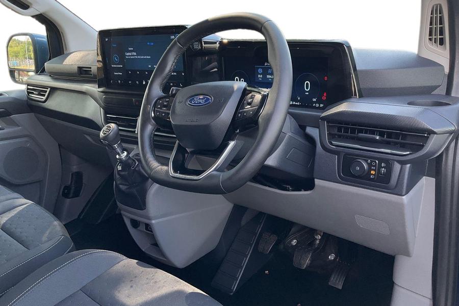 Ford TRANSIT CUSTOM Photo 2cf85043-602c-4043-af80-e3855bccbefd.jpg