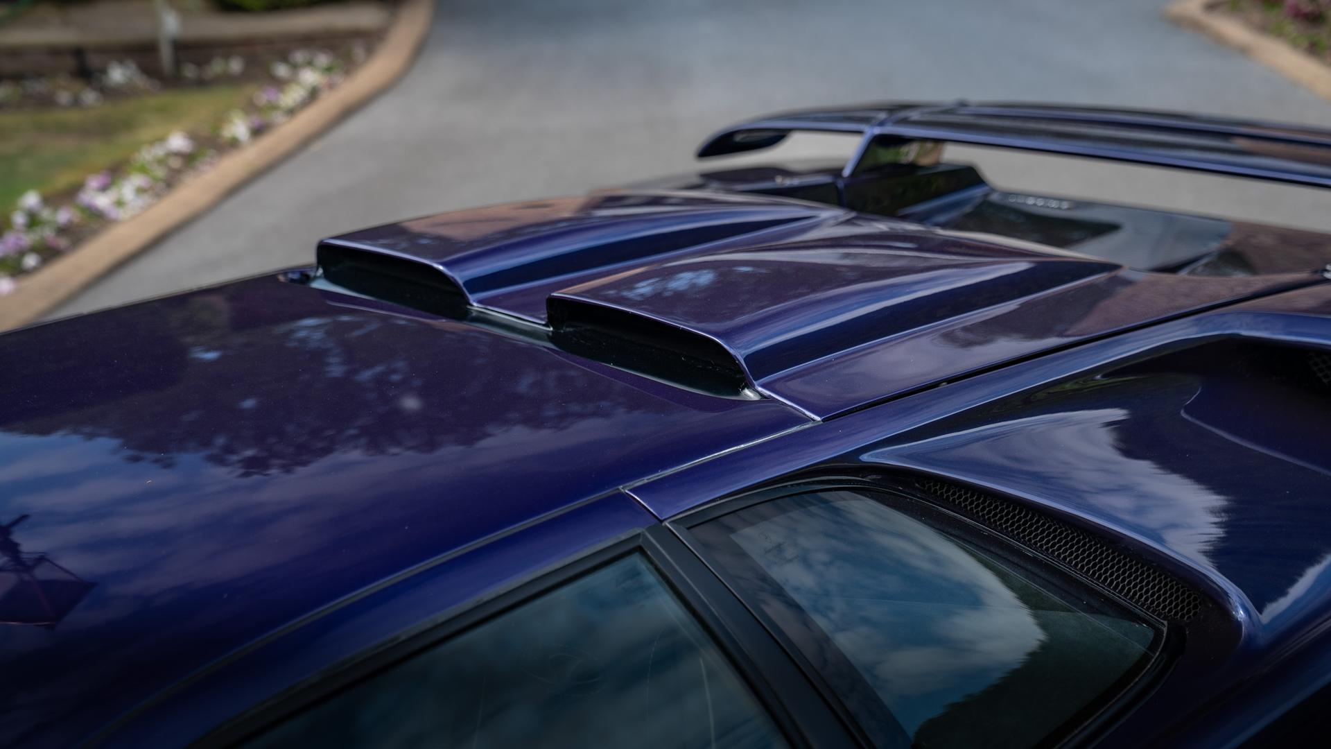 LAMBORGHINI Diablo Photo 2d0ae9de-fa2a-457e-89bc-313cbf1e75f5.jpg